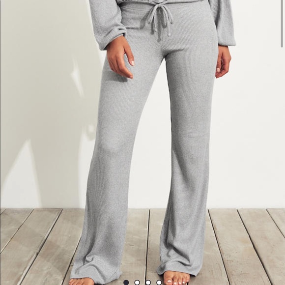 Hollister dreamworthy joggers hotsell